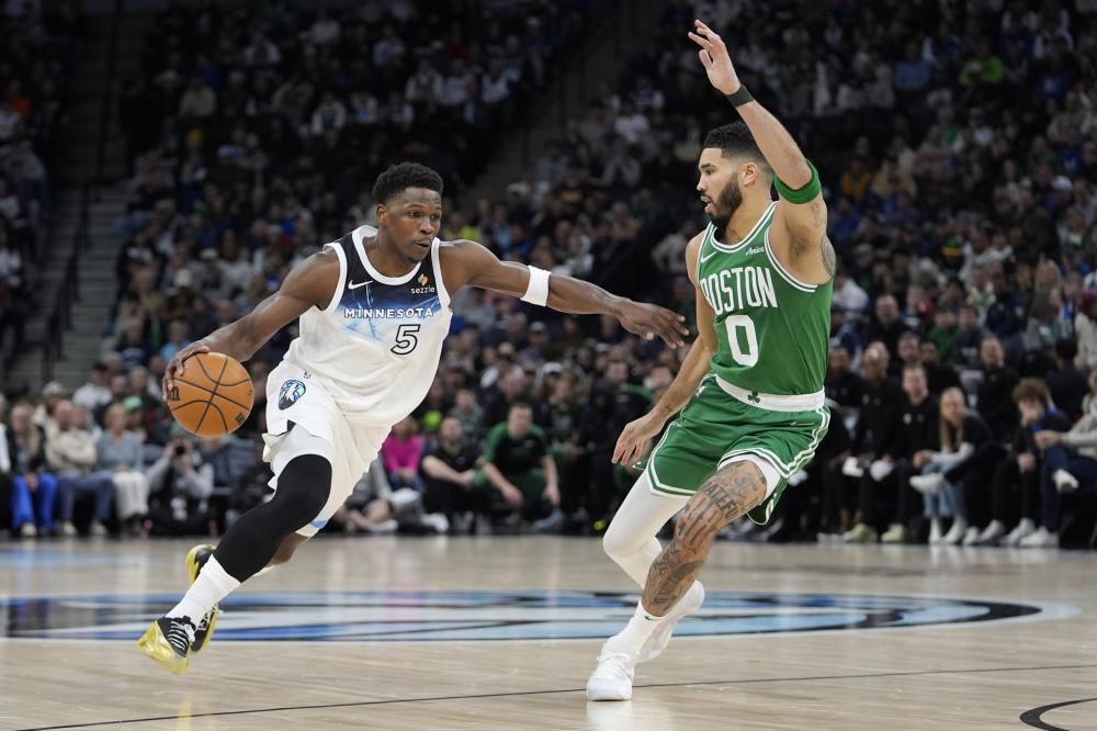 不仅展现出 不仅展现出