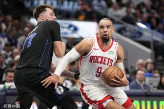 苦苦支撑！杜兰特三节16中11砍下30分 球队落后27分