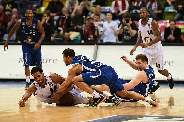 [CBA]常规赛3月24日：青岛VS新疆 杨瀚森集锦